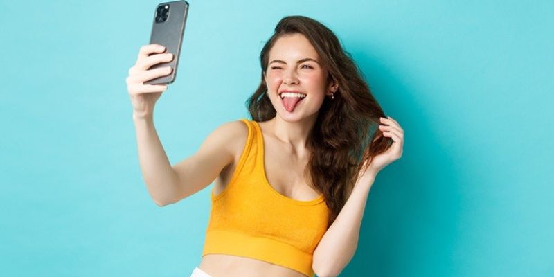 Lưu ý khi kết hợp với hướng nhìn chụp hình selfie